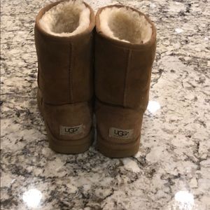 Ugg’s booties great condition size 7